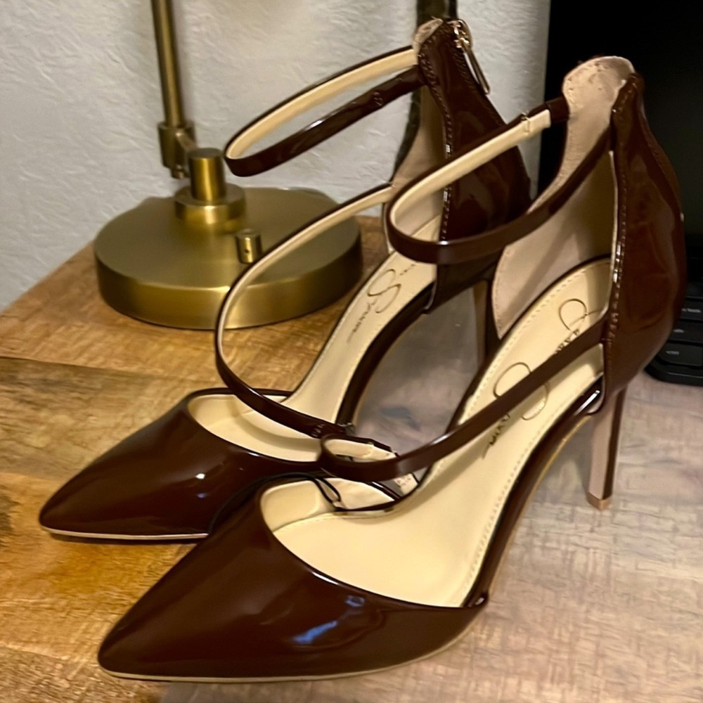 Jessica Simpsons —- New conditions